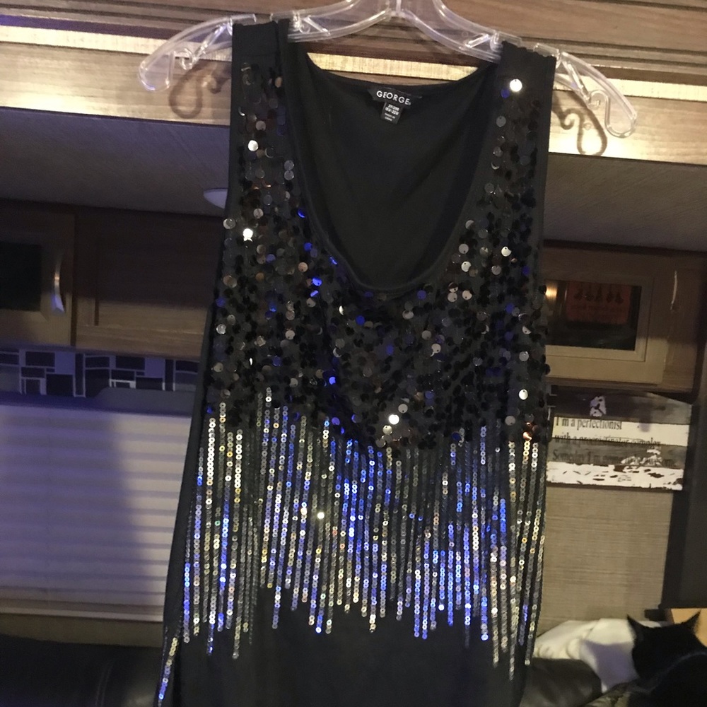 18-20 Black/silver stretch sequin top